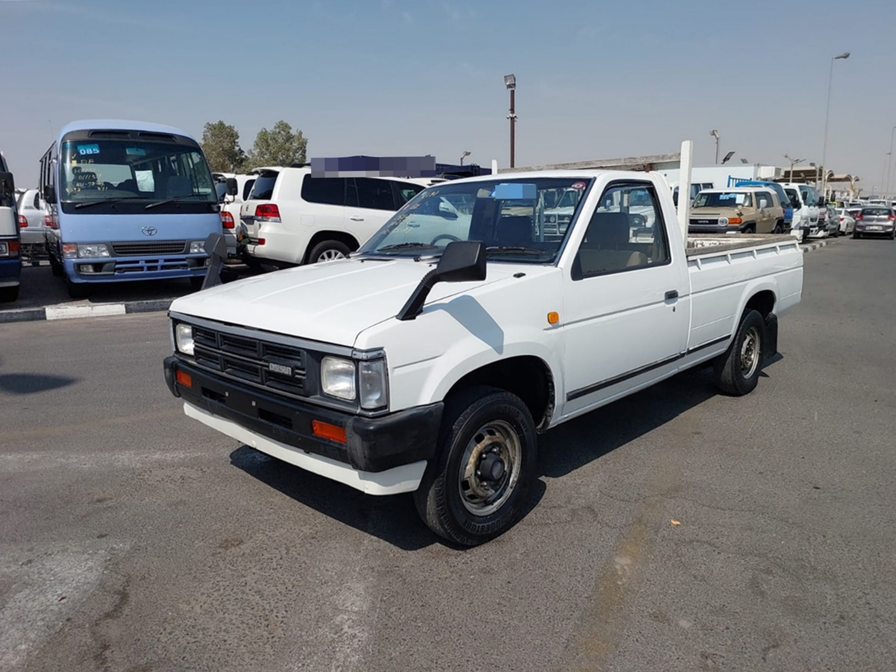 NISSAN Datsun