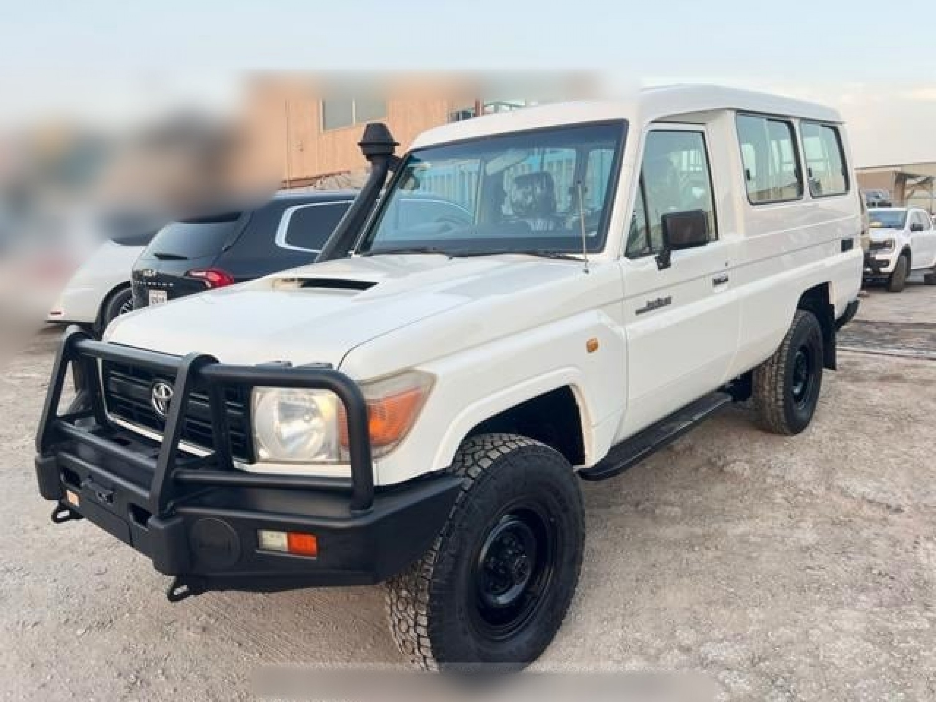 TOYOTA Land Cruiser
