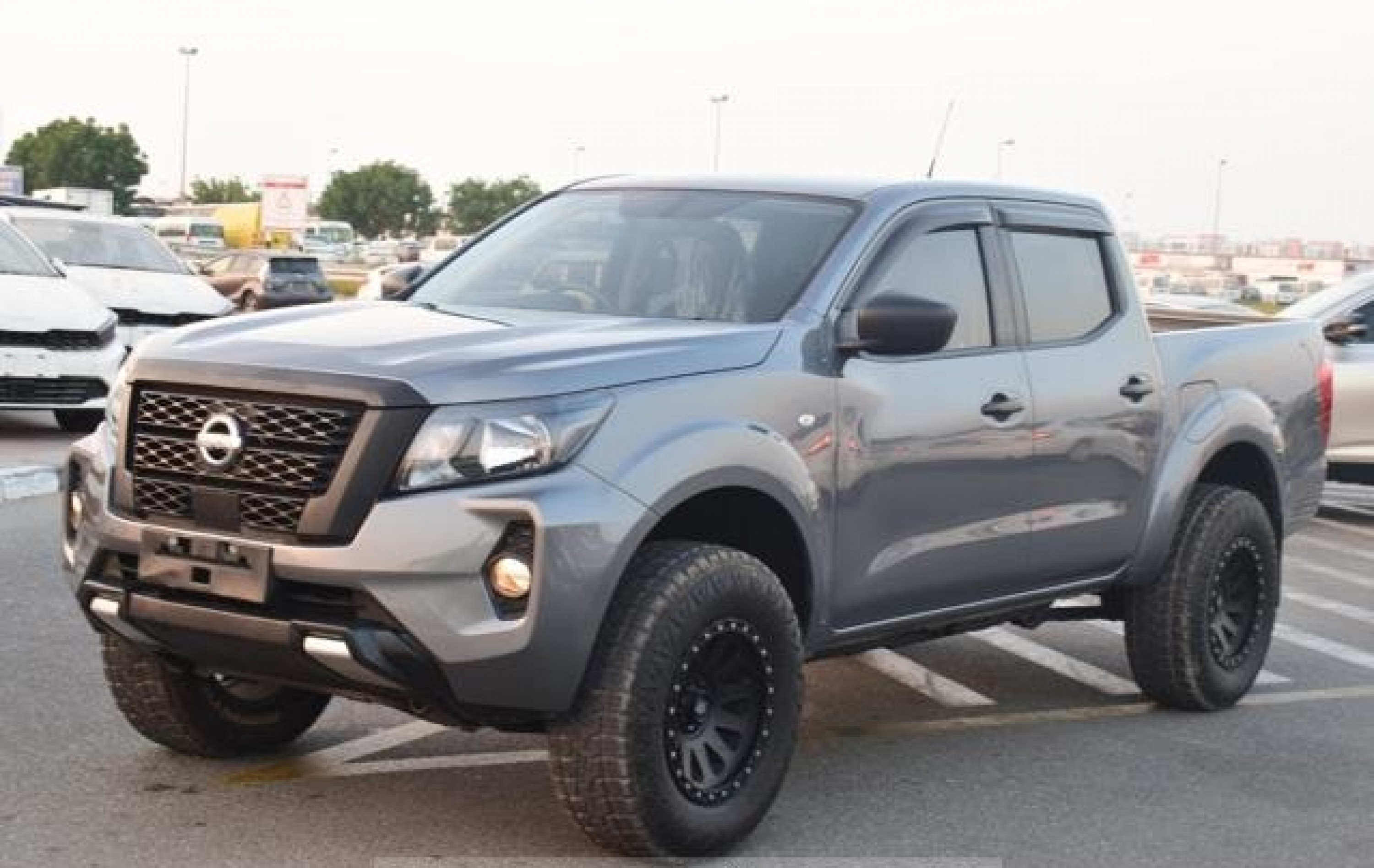 NISSAN Navara