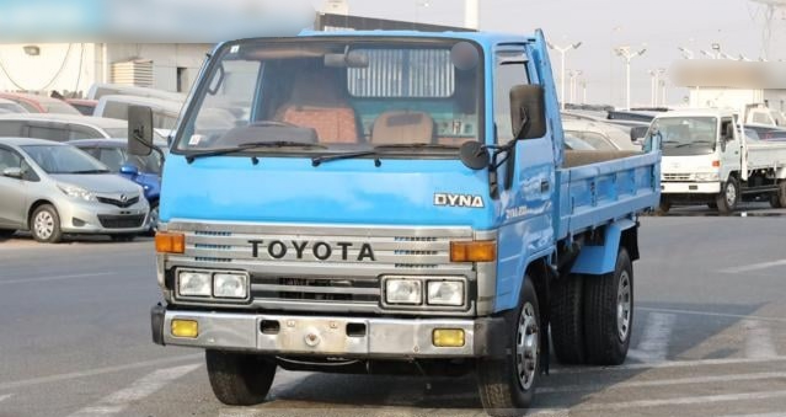 TOYOTA Dyna