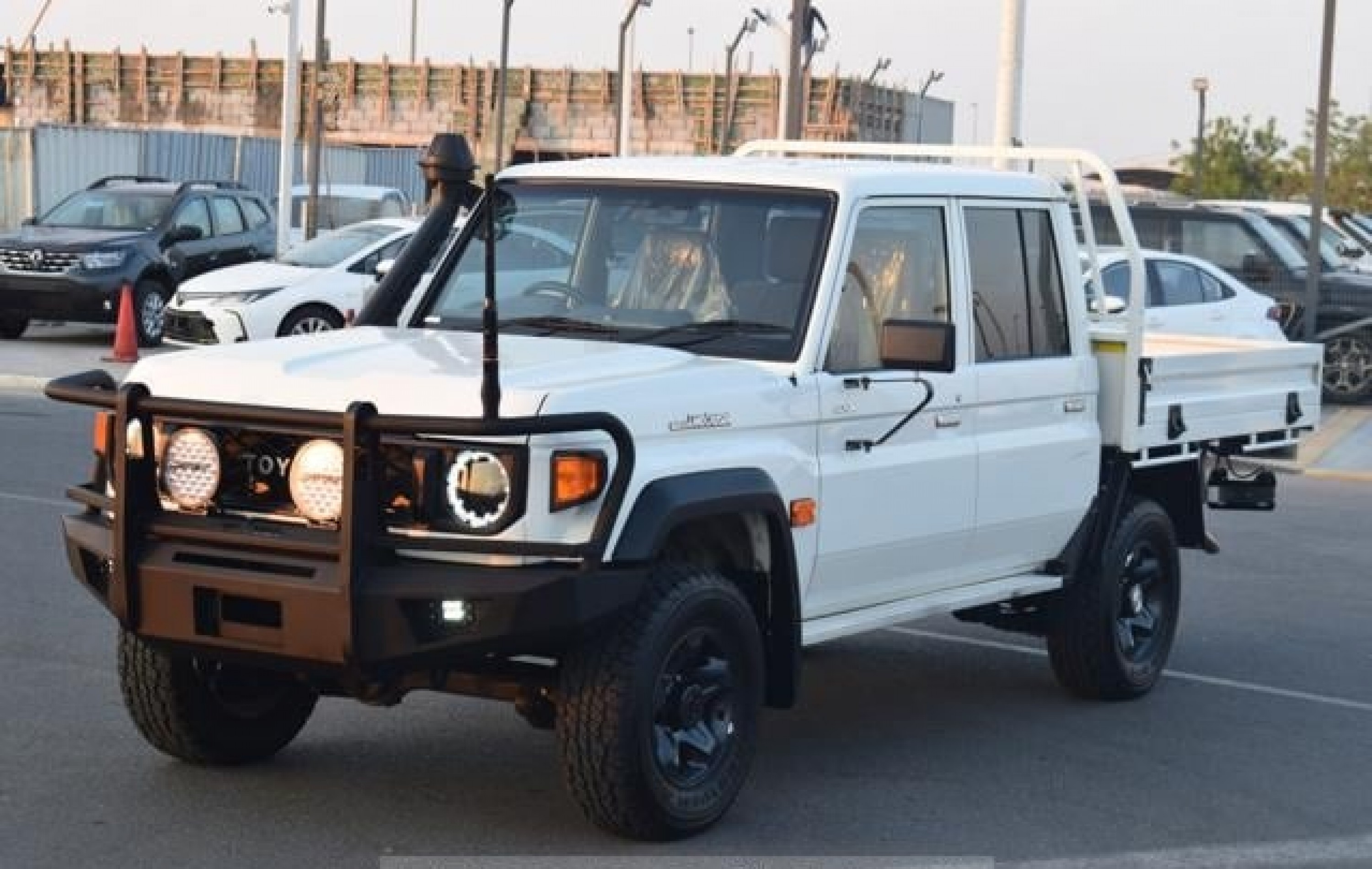 TOYOTA Land Cruiser