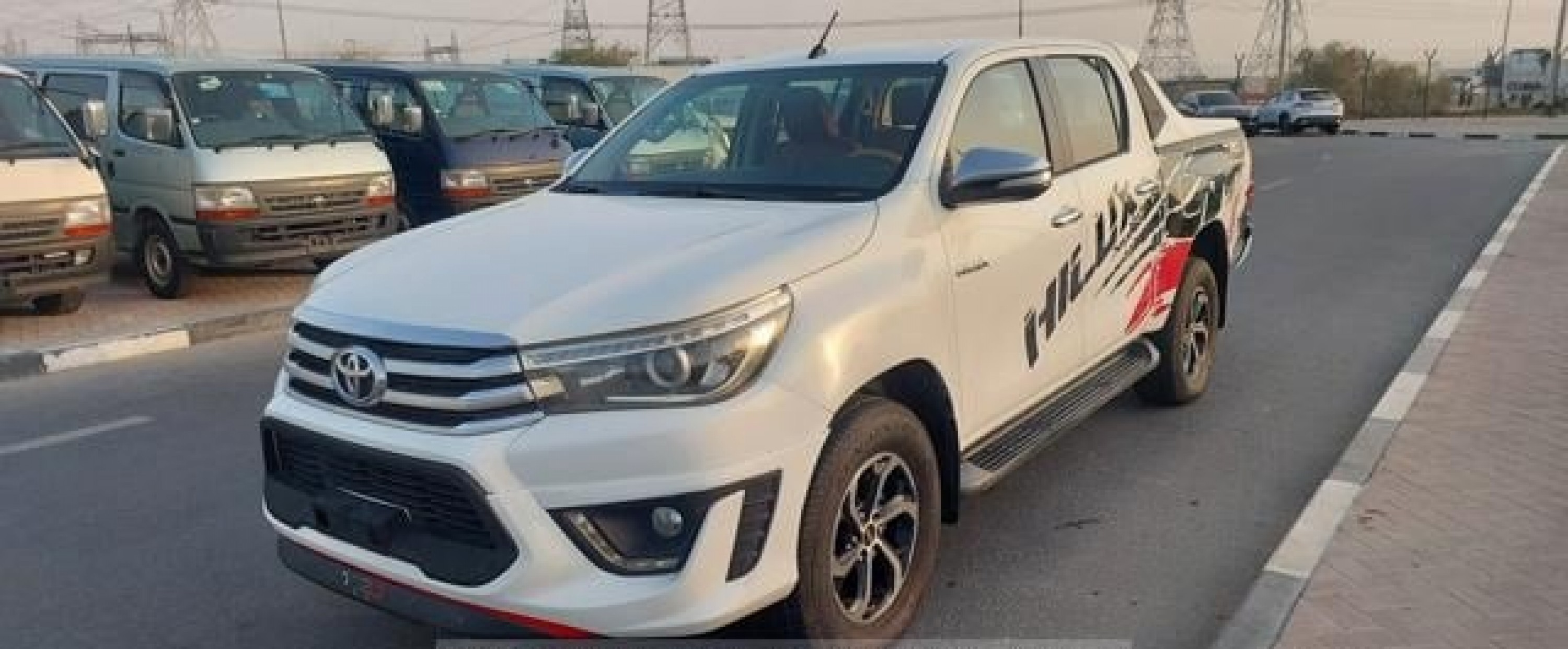 TOYOTA Hilux