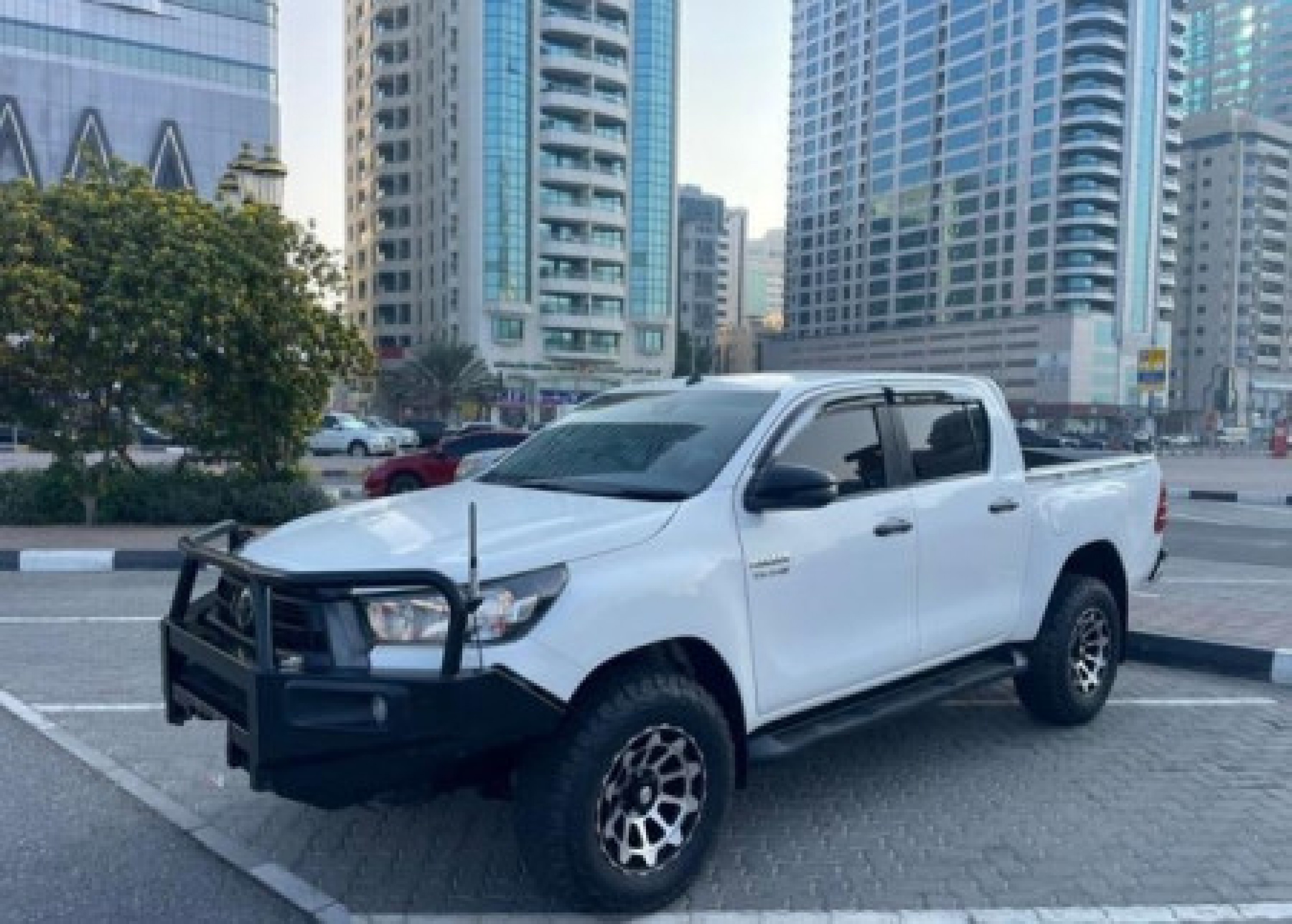 TOYOTA Hilux
